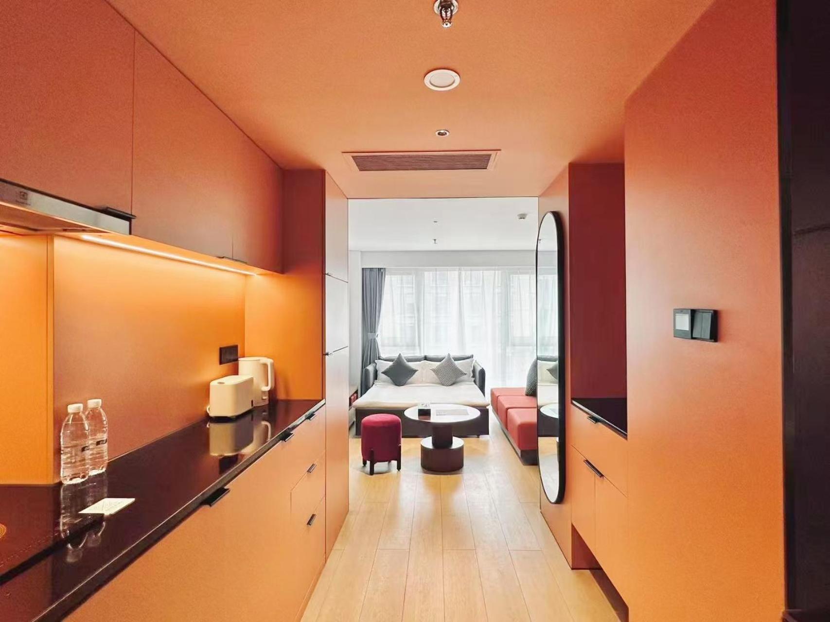 Base-Beijing Wangfujing Serviced Apartment- In Hutong &Bike Rental &Close To Forbidden City, Tian'Anmen Square &Subway Nearby &Free Coffee &Washing Machine,Kitchen &Restaurant Discount &English Speaking &High Speed Free Wifi מראה חיצוני תמונה